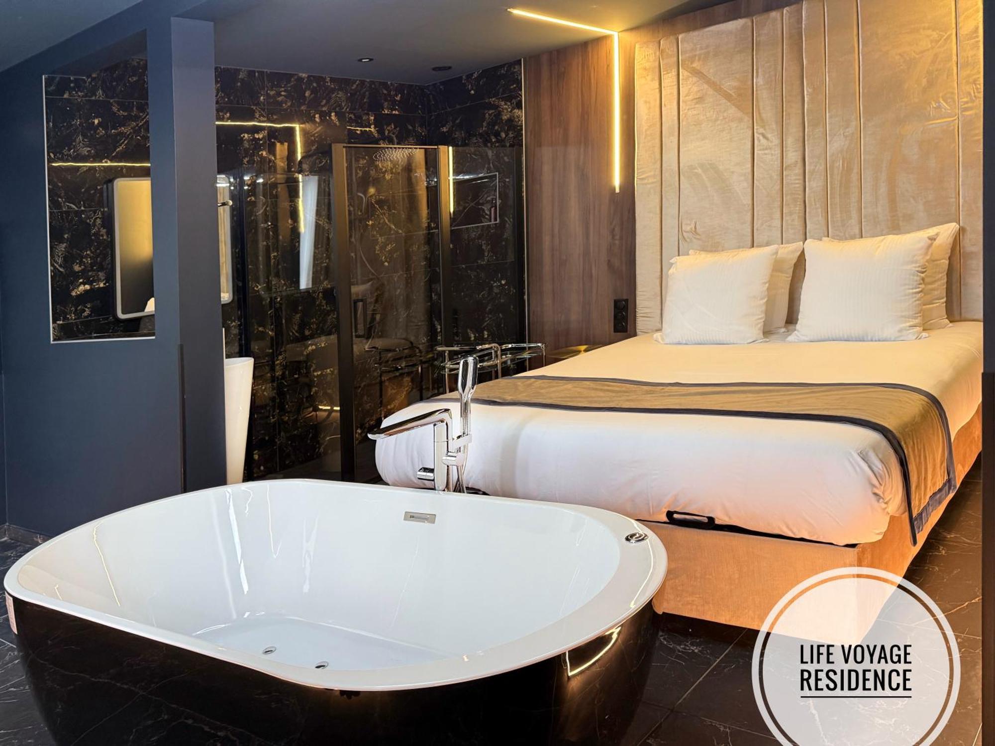 Life Voyage Residence & Spa - Strasbourg'S City Center Luxury Experience Bagian luar foto