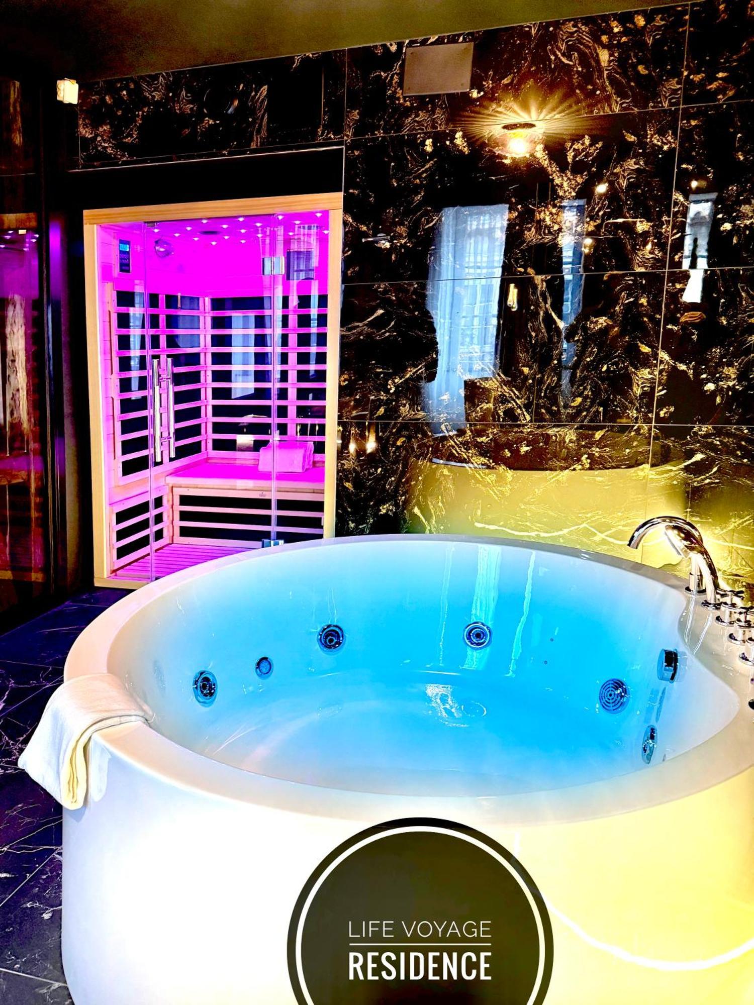 Life Voyage Residence & Spa - Strasbourg'S City Center Luxury Experience Bagian luar foto