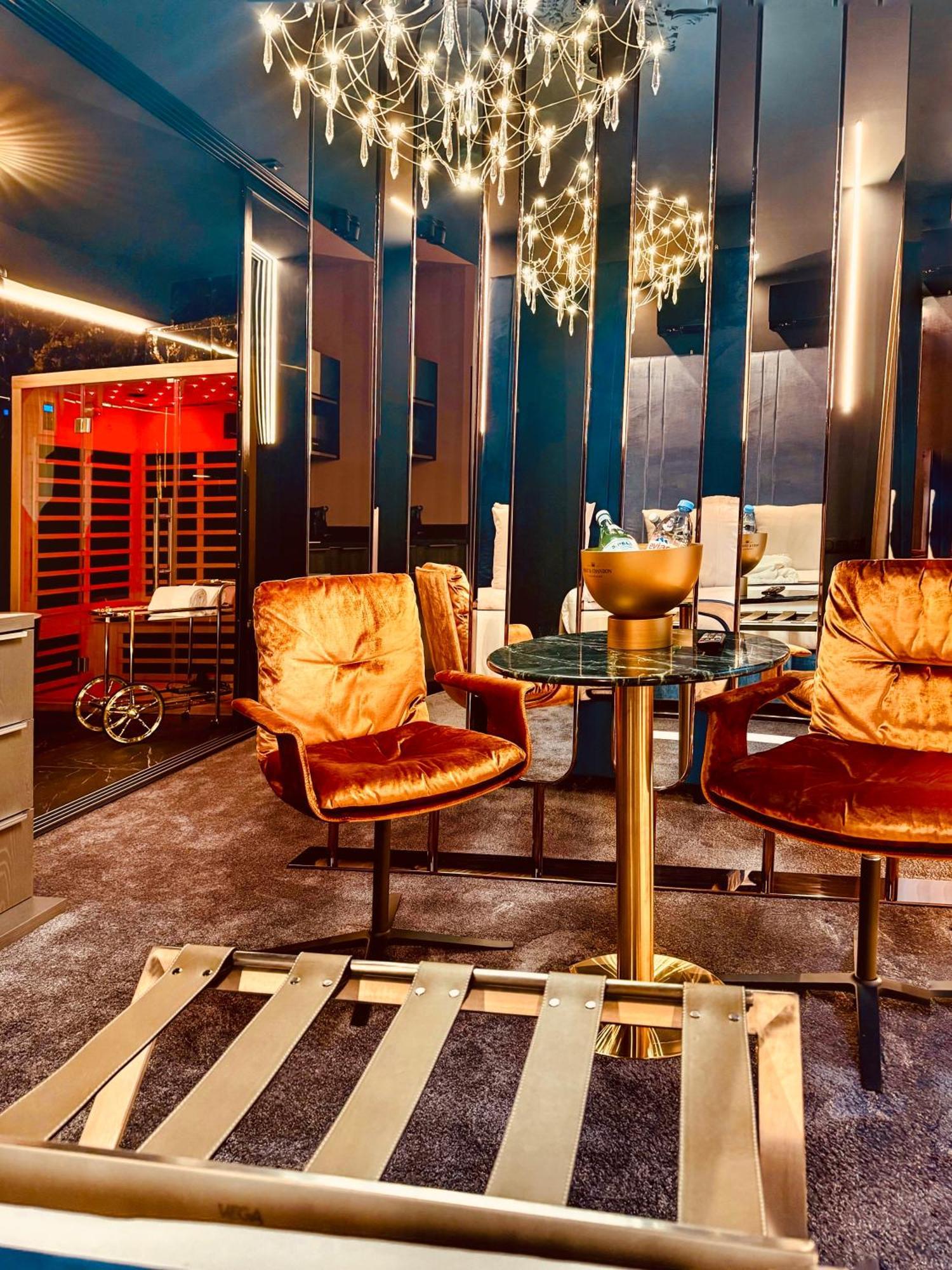 Life Voyage Residence & Spa - Strasbourg'S City Center Luxury Experience Bagian luar foto