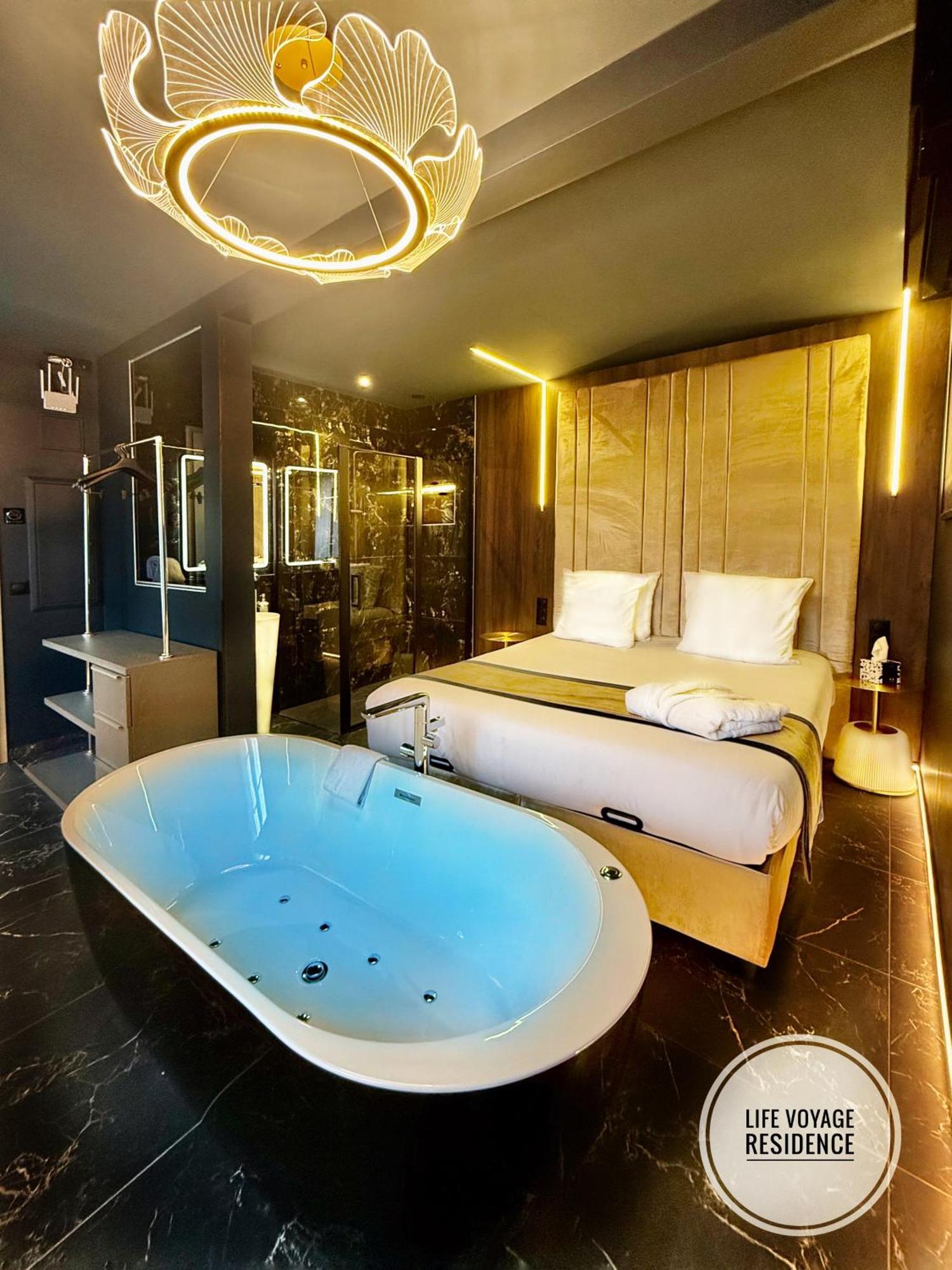 Life Voyage Residence & Spa - Strasbourg'S City Center Luxury Experience Bagian luar foto